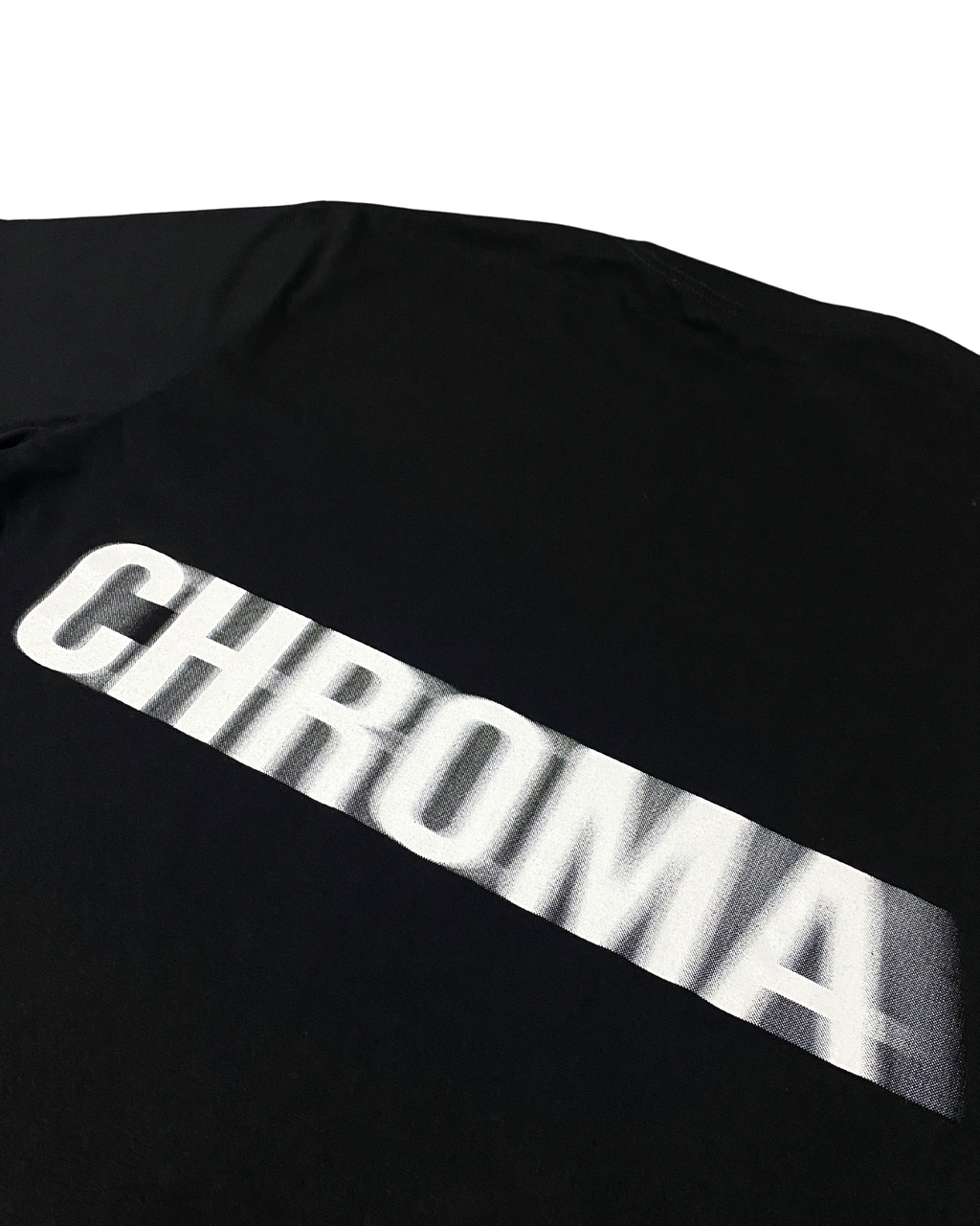 MOTION TEE IN BLACK