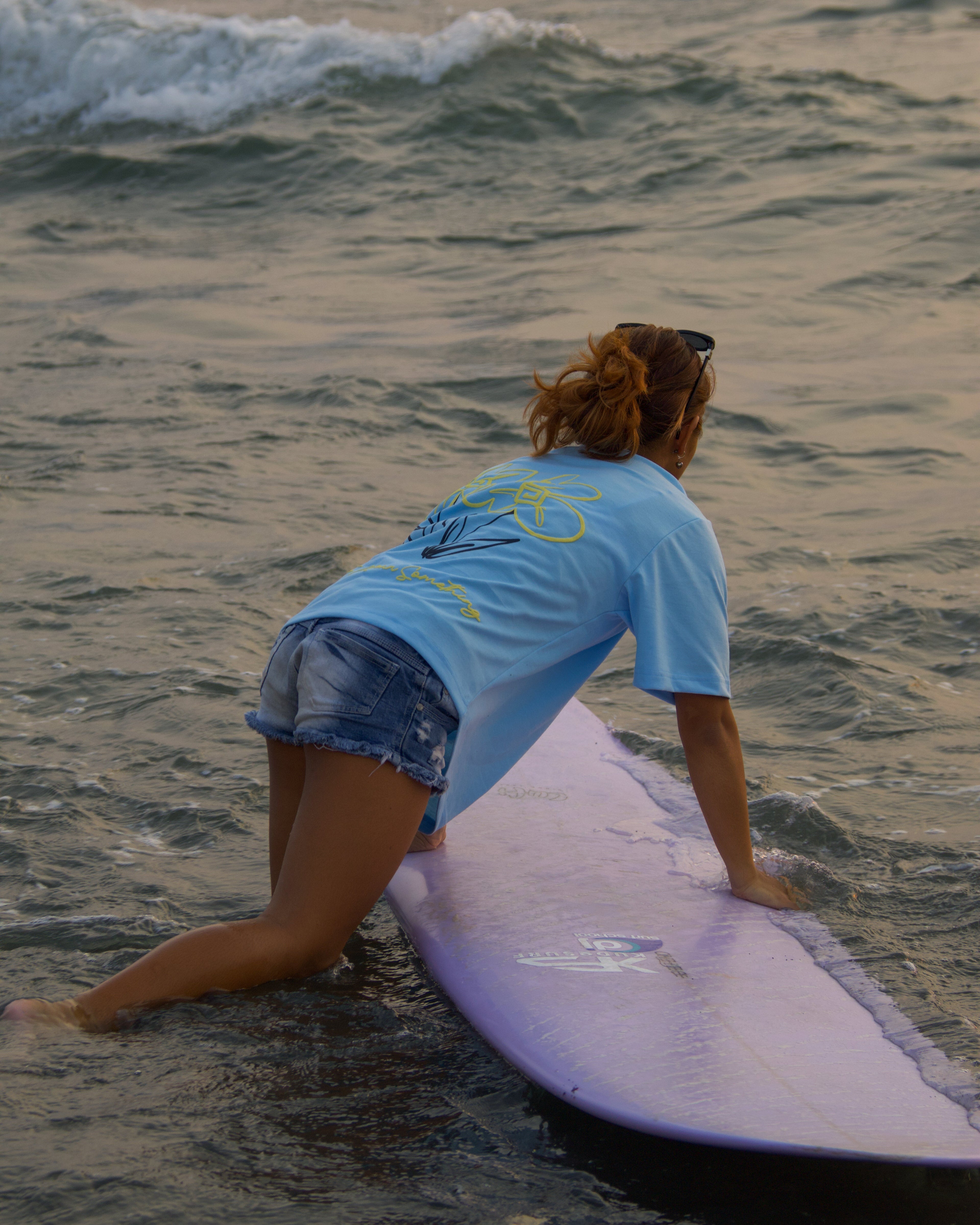 SAKURA TEE IN POWDER BLUE
